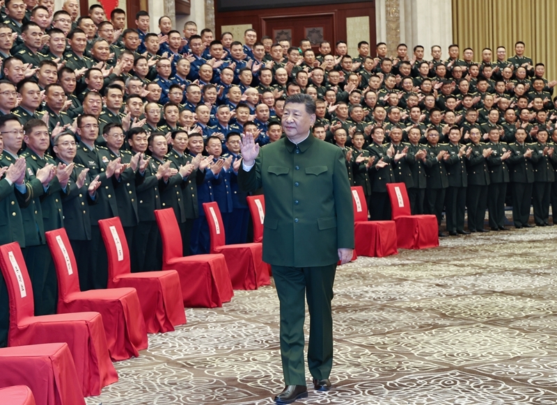 习近平接见新疆各族各界代表(10)XxjpsgC000026_20250924_PEPFN0A001.jpg