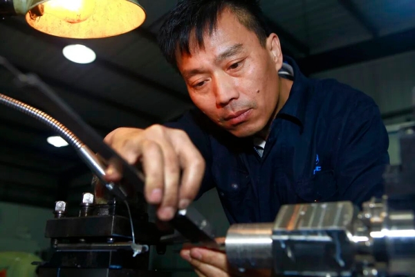 人物图4 人物图4