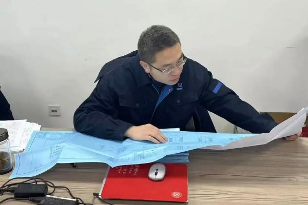 人物图6 人物图6